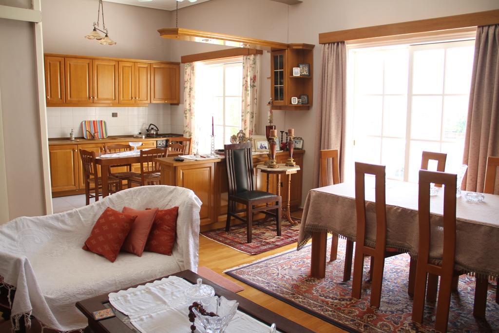 Family House Apartment Kalamata Ngoại thất bức ảnh