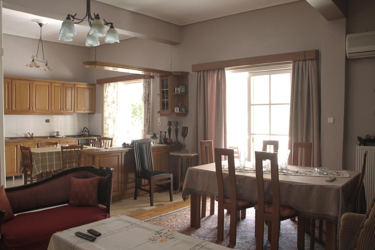 Family House Apartment Kalamata Ngoại thất bức ảnh