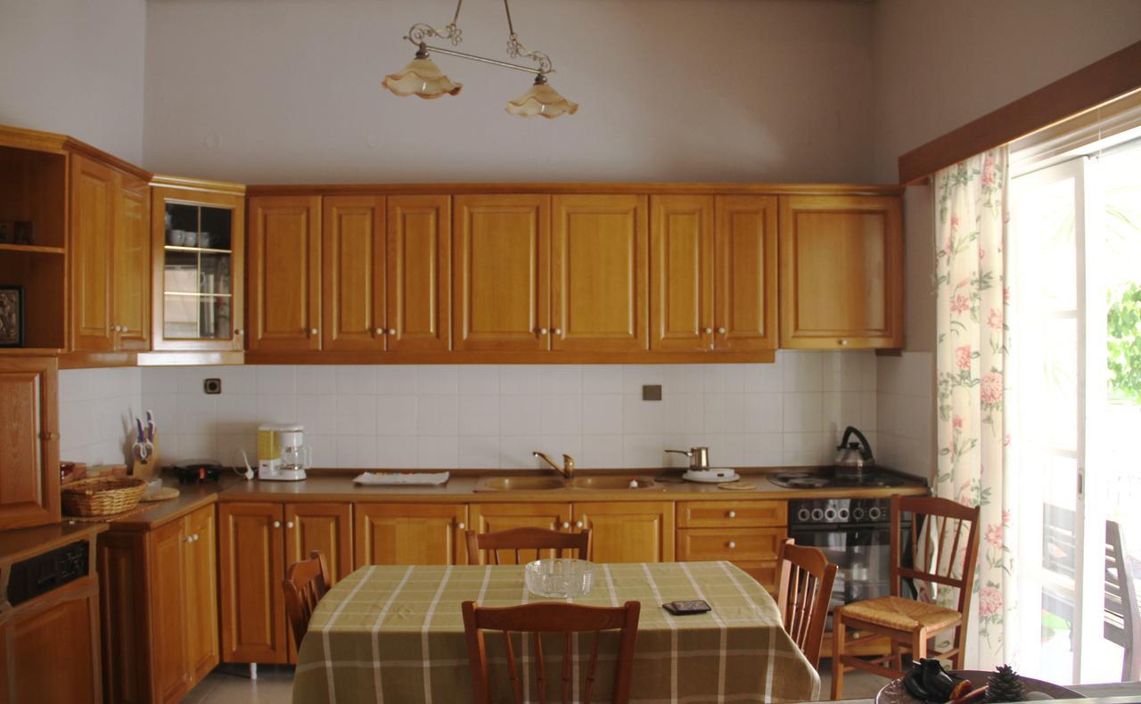 Family House Apartment Kalamata Ngoại thất bức ảnh